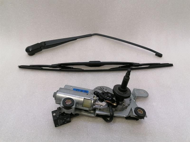 Porsche 911 996 rear Wiper engine 99662808001 rear wiper motor