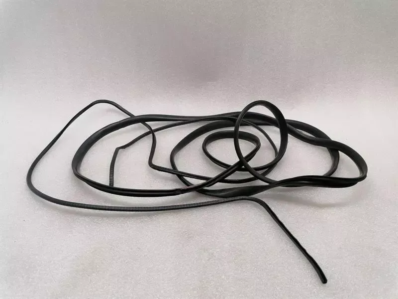 Porsche 911 993 rear screen seal 99354592500 rear screen seals