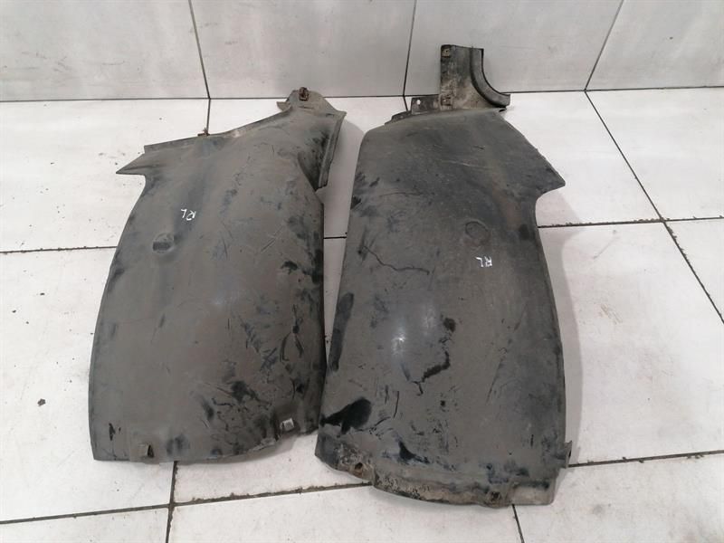 PORSCHE 911 993 Rear Left Arch Plastic Set 99350446102 RADLAUFABDECKU