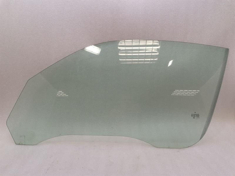 Porsche 911 997 left front door glass 99754251100 door window front left