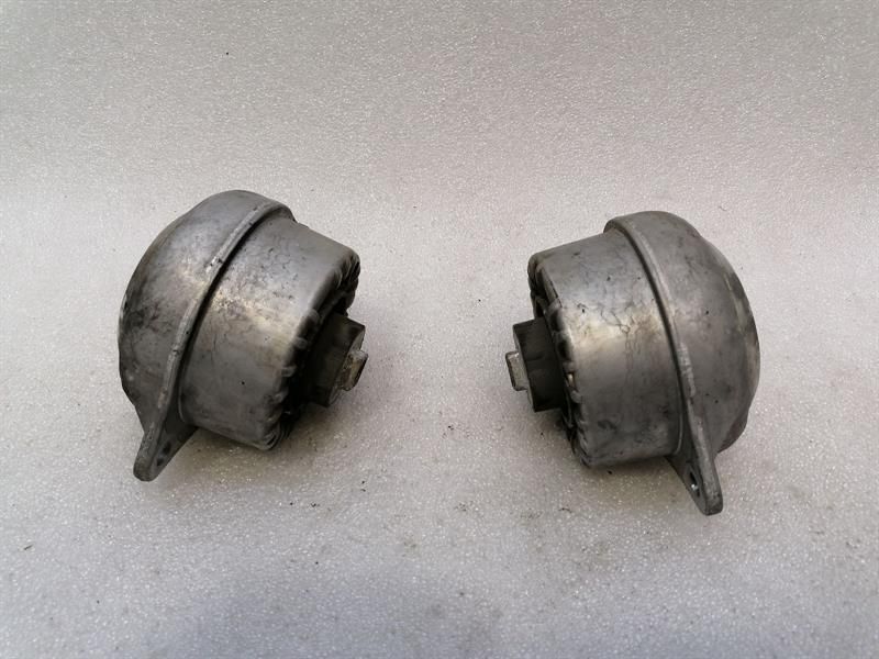 Porsche 911 996 engine mount set 99337504907 engine mount set