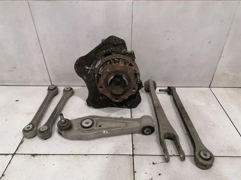 Porsche 911 996 right rear hub 99633111206 wheel bearing housing rear right