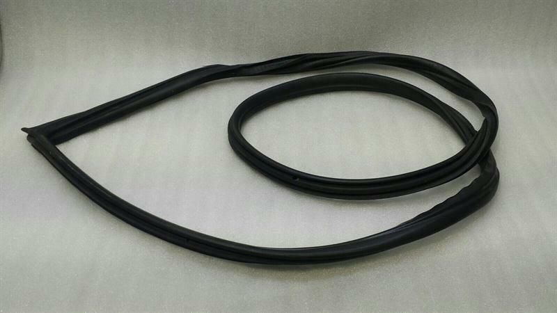 Porsche 911 997 left door seal 997537075 door seals left