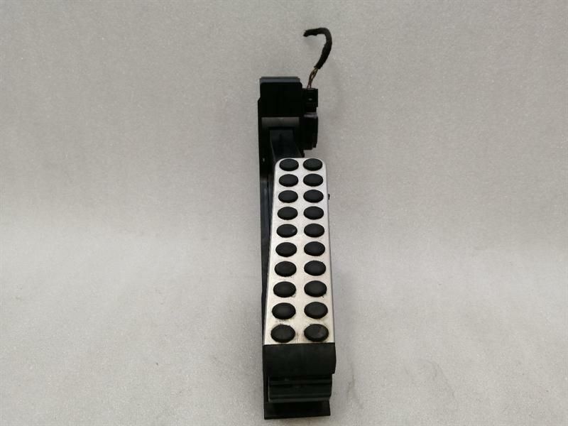 Mercedes S-Class W221 Throttle Pedal (Electrical) A2213000204 Throttle Pedal