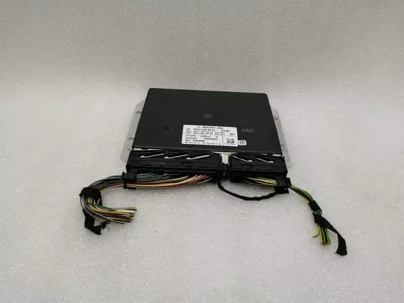 Mercedes S-Class W221 Suspension Module A2215408401 Airmatic ECU