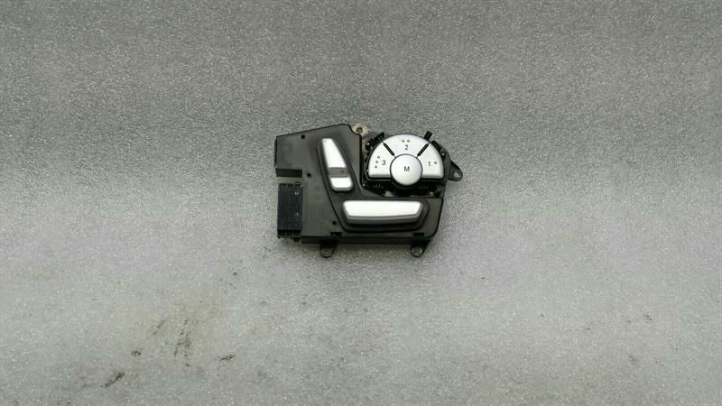 Mercedes SLK R171 right seat switch A1718205810 seat right switch