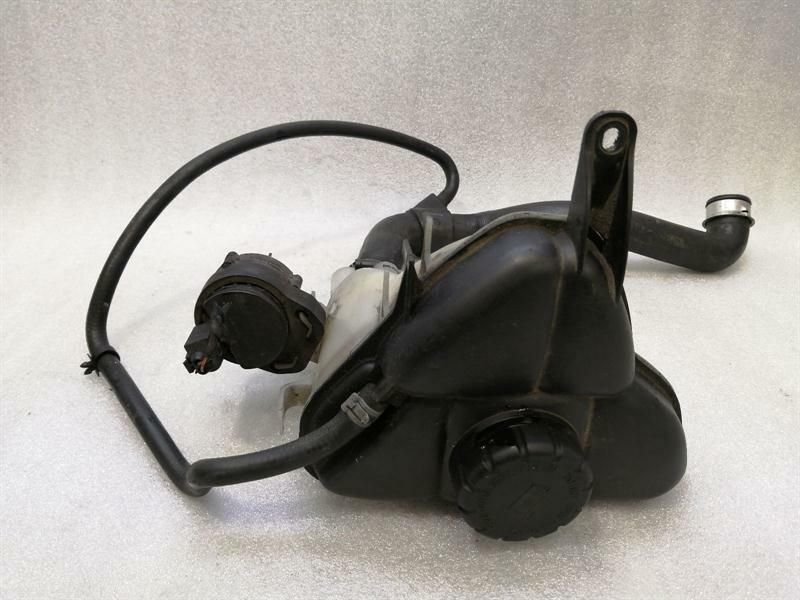 Mercedes SLK R171 Expansion Tank A1715000049 Balancing Tank Cooling Water
