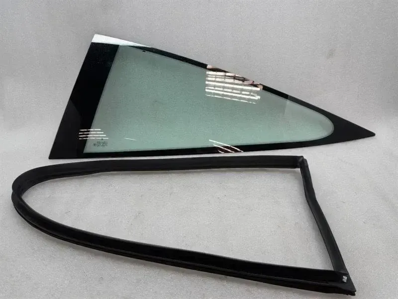 Porsche 911 996 Right Rear 1/4 Glass 99654311206 Door Window 1/4 Rear RH