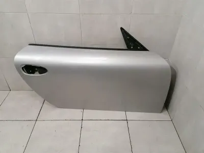 Porsche 911 997 labās priekšējās durvis 99753101204 durvis priekšējās labās