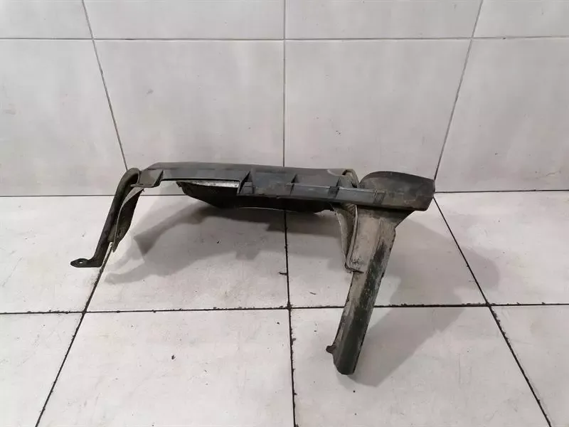 Porsche 911 996 Rear Left Wheel Arch Plastic 99650563101 WHEEL RUN COVER Hi Li