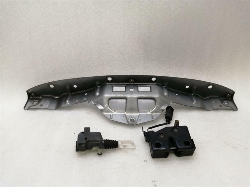 Porsche 911 997 Engine Lid Lock Set 99751205300 Tailgate Lock