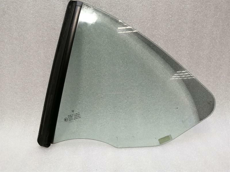 Porsche 911 996 Left Rear Quarter Glass 99654311108 Door Window 1⁄4 Rear Left