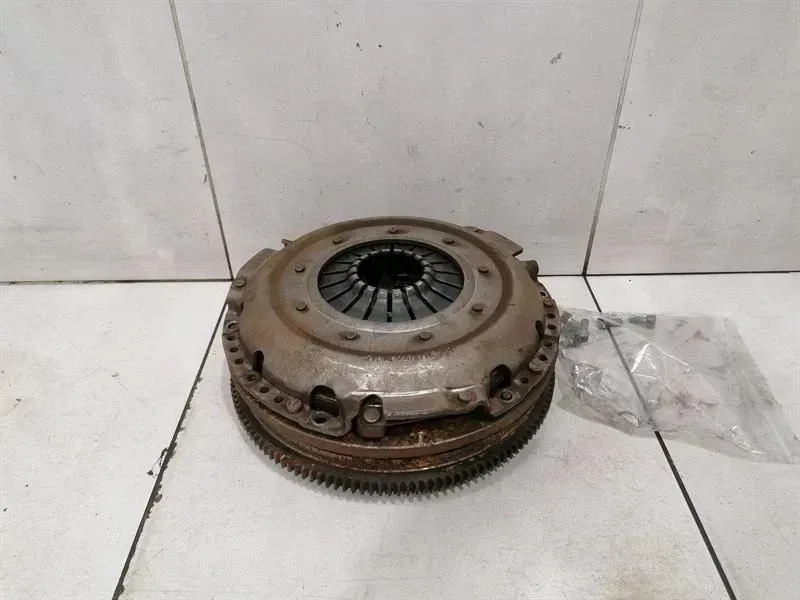 Porsche 911 997 Flywheel + Clutch Basket 99711692303 Clutch Flywheel M9605