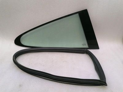 Porsche 911 997 right rear quarter glass 99754311200 door window 1/4 rear right