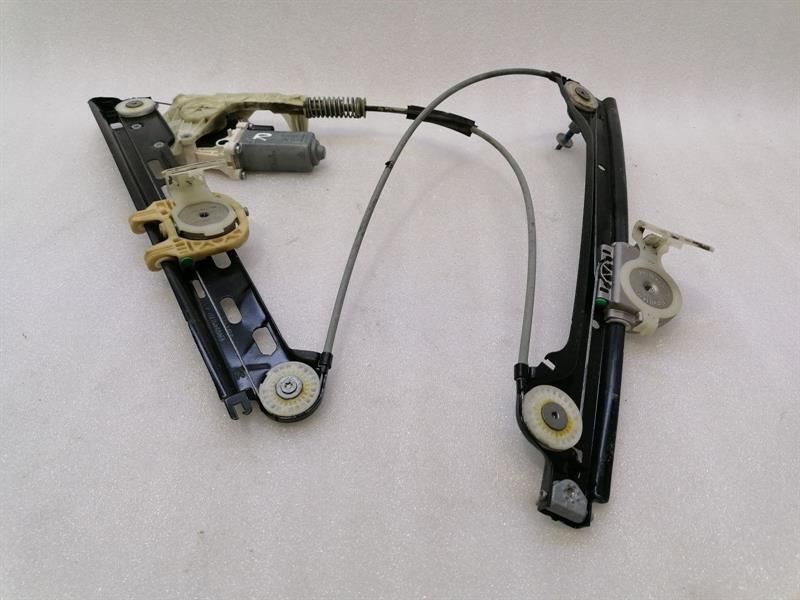 Porsche Cayman 981 Right Front Door Winder 99154297600 Front Right Window