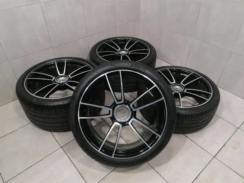 Porsche 911 992 TURBO Alloy Wheel 992601025AA 0KM Alloy Rim NEW CENTRAL LOCK