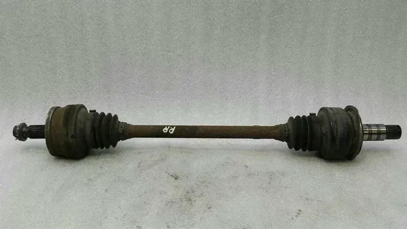 Mercedes CLK 350 W209 Drive Shaft Rear Right A2033505356 RRH Drive Shaft