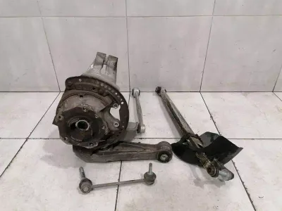 Porsche Boxster 981 left rear hub 98133115707 wheel bearing housing rear left