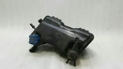 Porsche Boxster 981 expansion tank 98110604702 expansion tank cooling water