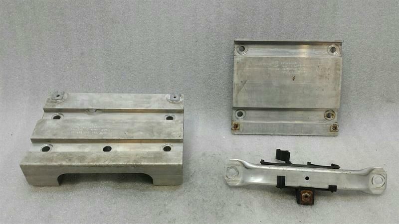 Porsche Boxster 981 tunnel strut bracket set 98150463300 holder carrier set