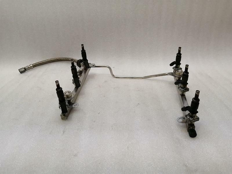 Mercedes SL R230 Fuel Rail A2720701495 Fuel Injection Moulding Pipe Distributor M272 V6