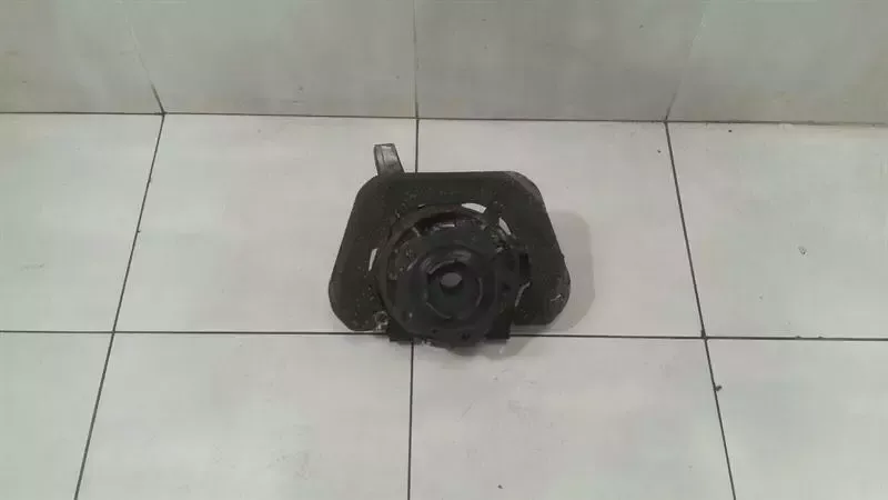 Porsche 911 996 Right Rear Hub 99633111206 Wheel Bearing Housing Rear Right