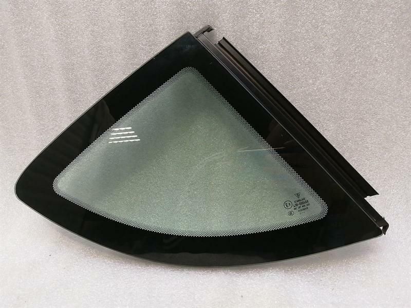 Porsche Cayman 987 Right Rear Quarter Glass 98754311200 Door Glass 1/4 Rear Re