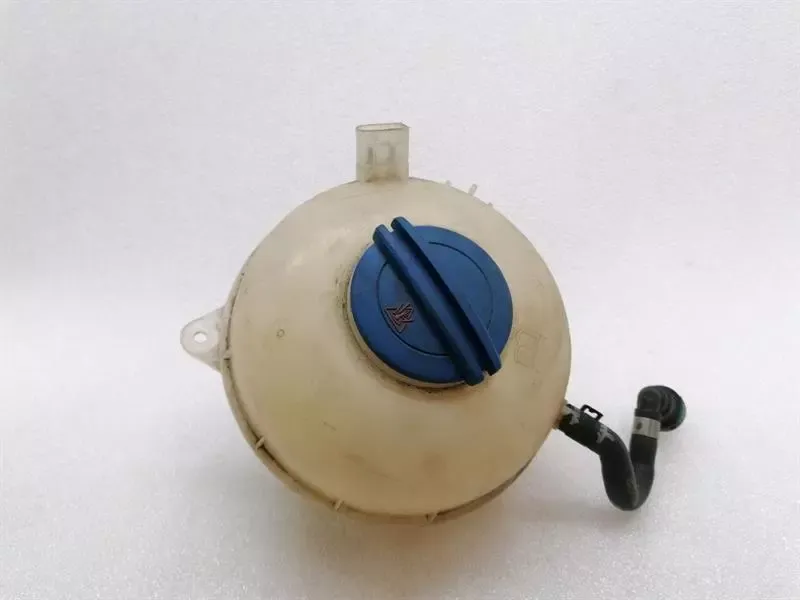 Porsche Macan 95B Expansion Tank 95B121407 Balancing Tank Cooling Water