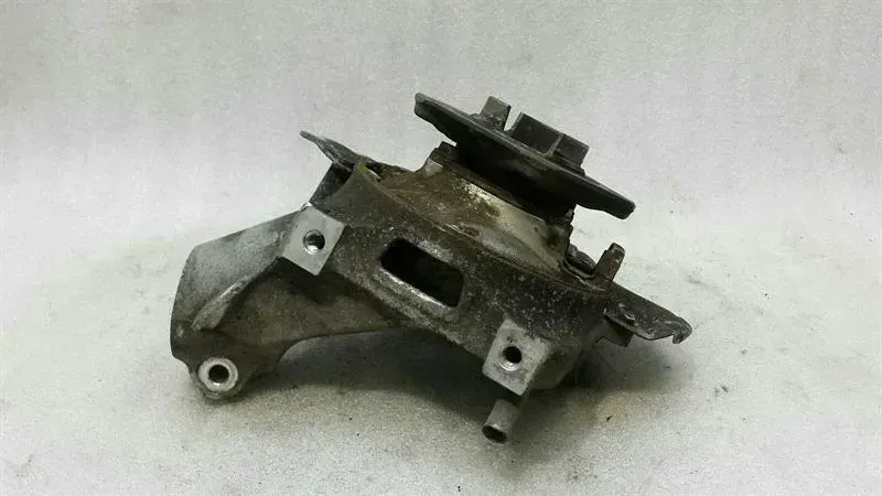 Porsche Cayman 987 Left Rear Hub 98733165706 Wheel Bearing Housing Rear Left