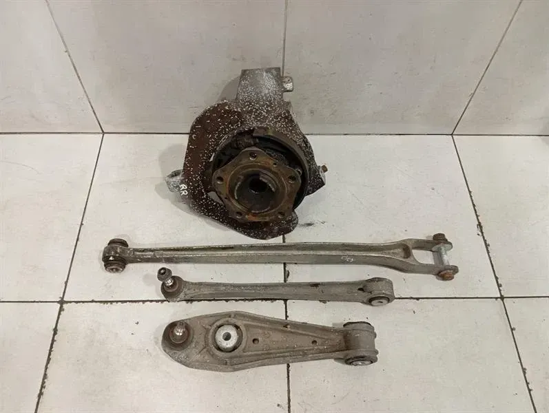 Porsche Boxster 987 right rear hub 98733165806 wheel bearing housing rear right