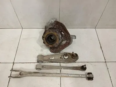 Porsche Boxster 987 left rear hub 98733165706 wheel bearing housing rear left