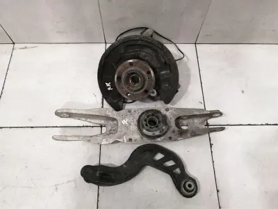 Mercedes A Class W176 höger baknav A1763500600 Hjullagerhus bak höger