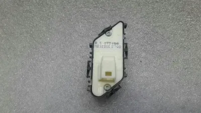Interrupteur de verrouillage de porte droit pour Mercedes Classe E W213 A2139059703