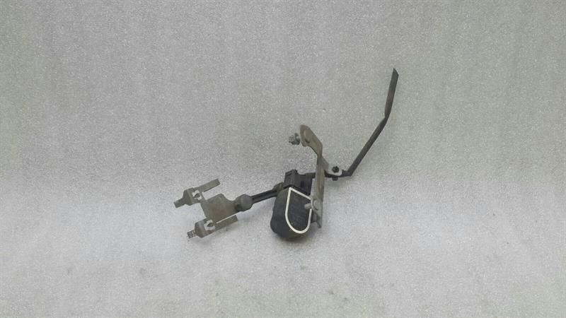 Mercedes E Class W213 Xenon Level Sensor A0009053704 Level Sensor.