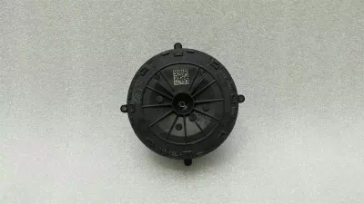 BMW X1 F48 vänster spegelmotor 7383311 ytterspegel vänster