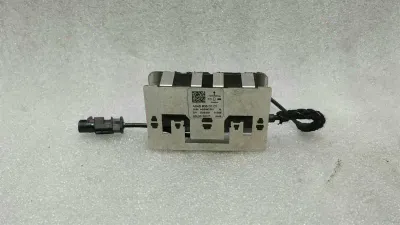 Mercedes A Class W176 Aerial / Antenna A2469050101 Antenna Amplifier