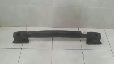 Mercedes C Klasa W205 Belka tylnego zderzaka A2056100014 Uchwyt tylnego zderzaka C250