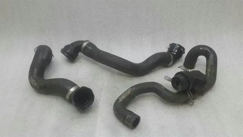 Mercedes W205 Cooling Pipe A2055010182 Coolant Hose Hose Kit M274