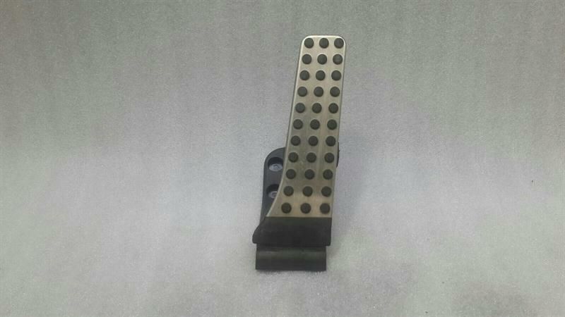 Mercedes C Class W205 C205 Gas Pedal (Electrical) A2053000104 Accelerator Pedal AMG