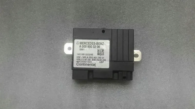 Mercedes C Class W205 Fuel Pump Module A0009003206 Fuel Pump Control Unit.