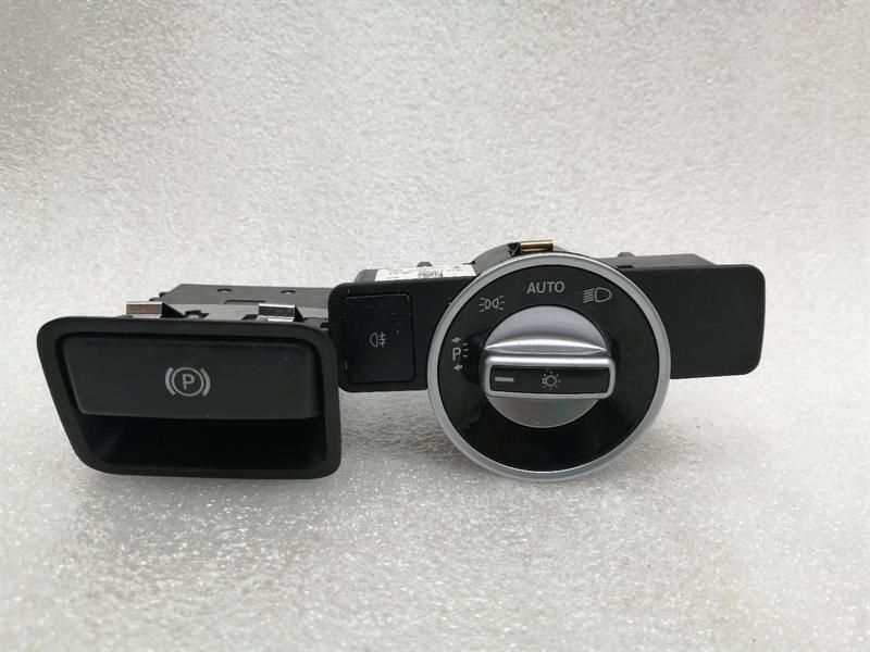 Mercedes GLA X156 Light Switch A2129050551 Light Switch