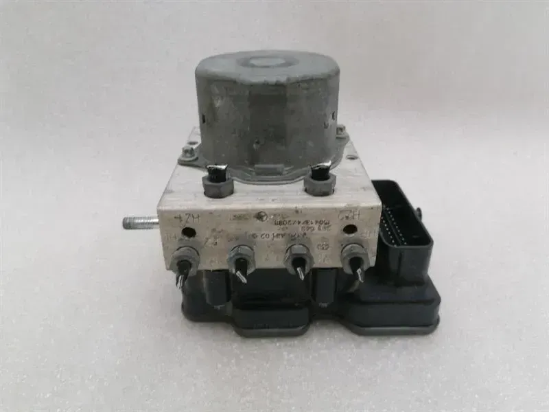 Mercedes GLA45 AMG X156 A.B.S pump A1764310300 ABS pump HYDRAULIC BLOCK AMG