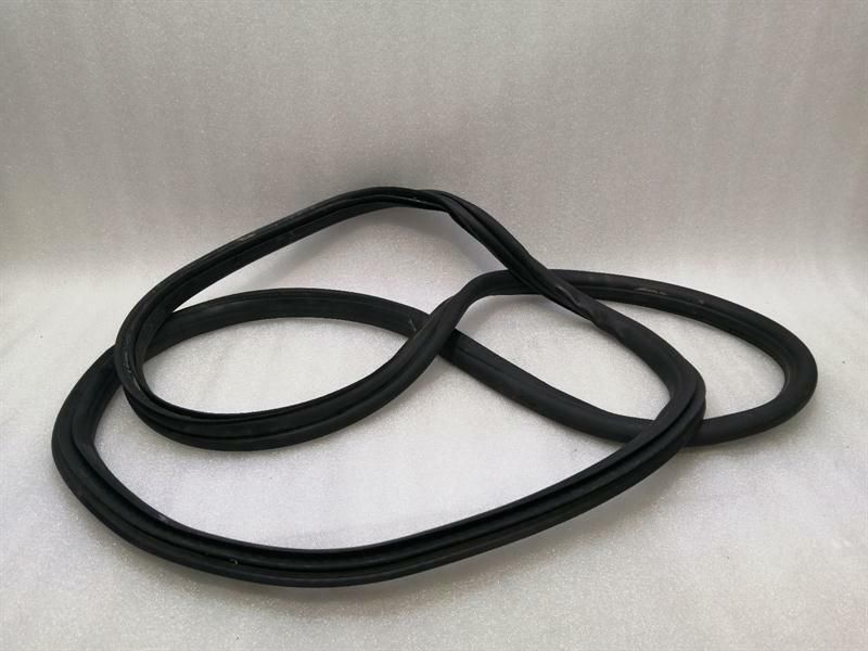 Porsche Cayman 718 rear lid seal 98151261101 rear trunk seals