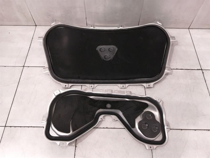 Porsche Boxster 718 982827015a Engine Room Lid Engine Heat Shield