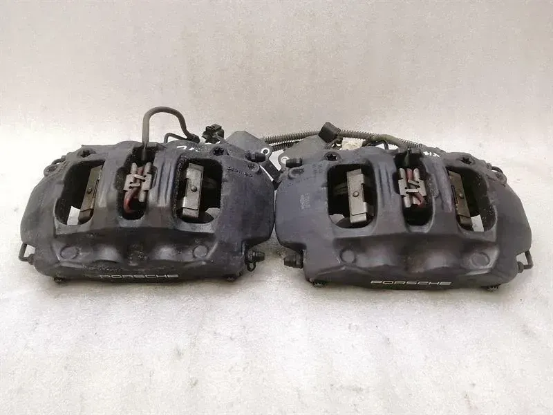 Porsche Cayman 718 front brake caliper set 99135105207 brake caliper front set