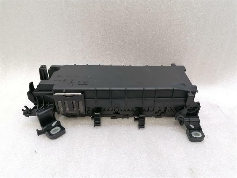 Mercedes A Class W176 Fuse Box A2465400340 Fuse Box