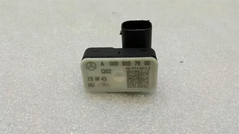 MERCEDES C CLASS W205 ACCELERATION SENSOR A0009057600 ACCELERATION SENSOR