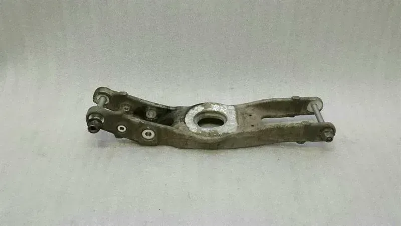 Mercedes C Class W205 Right Rear Wishbone A2053523300 Rear Right Wishbone