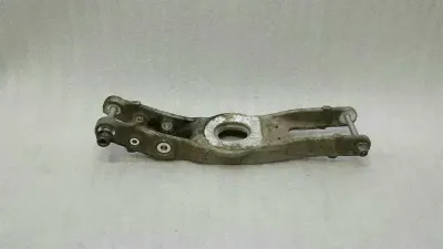 Bras de suspension arrière droit Mercedes Classe C W205 A2053523300 Bras de suspension arrière droit