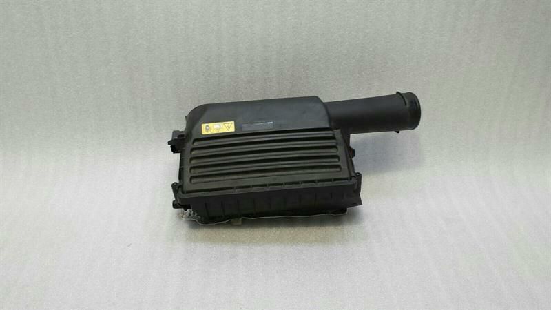 Mercedes C Class W205 C350e Airbox A2740901701 Air Filter Box M274